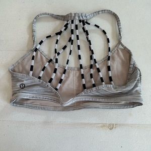 Lululemon bra
